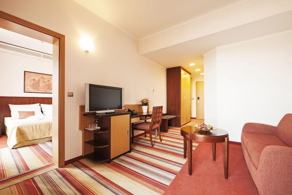 Grand Hotel Primus - Terme Ptuj - Sava Hotels & Resorts 외부 사진